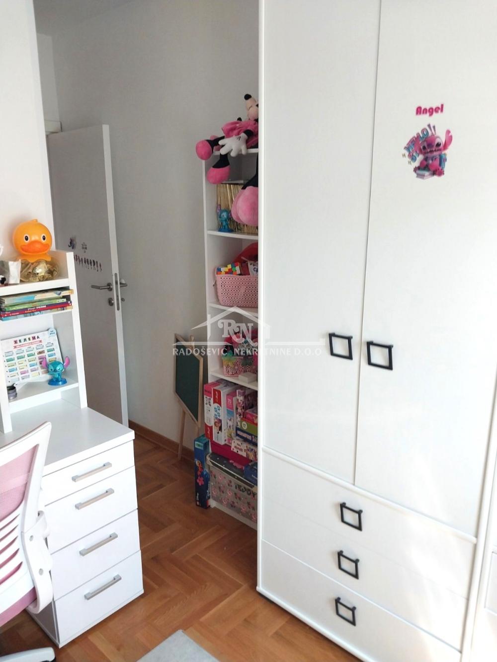 Stan na prodaju u Beogradu, Žarkovo, dvoiposoban, 60m2, cena 168000 evra
