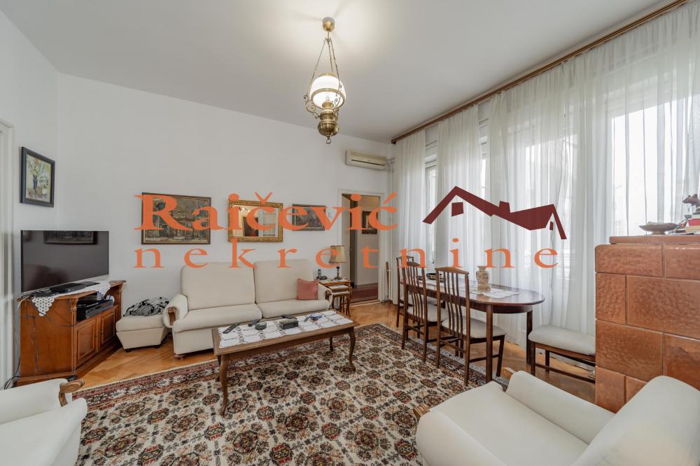 Stan na prodaju u Beogradu, Beograd (centar), cetvorosoban, 115m2, cena 769000 evra