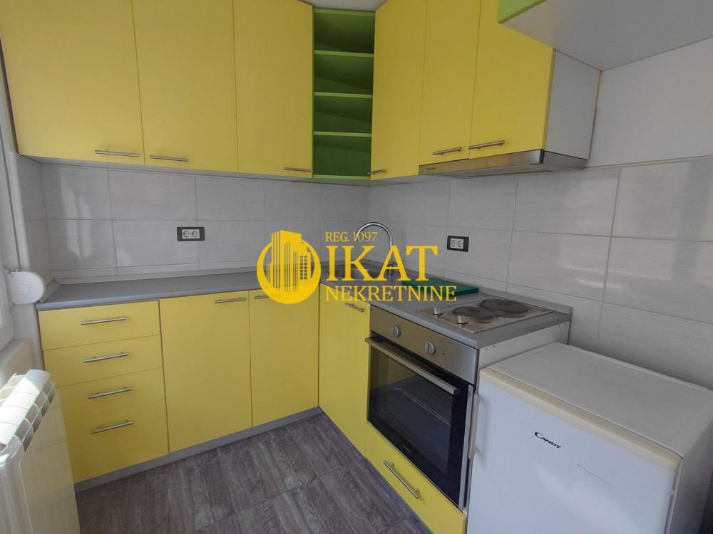 Stan na prodaju u Beogradu, Vračar (Hram), jednosoban, 30m2, cena 180000 evra