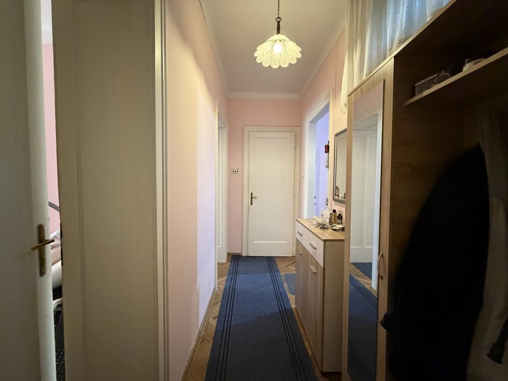 Stan na prodaju u Beogradu, Skadarlija, dvosoban, 49m2, cena 215000 evra