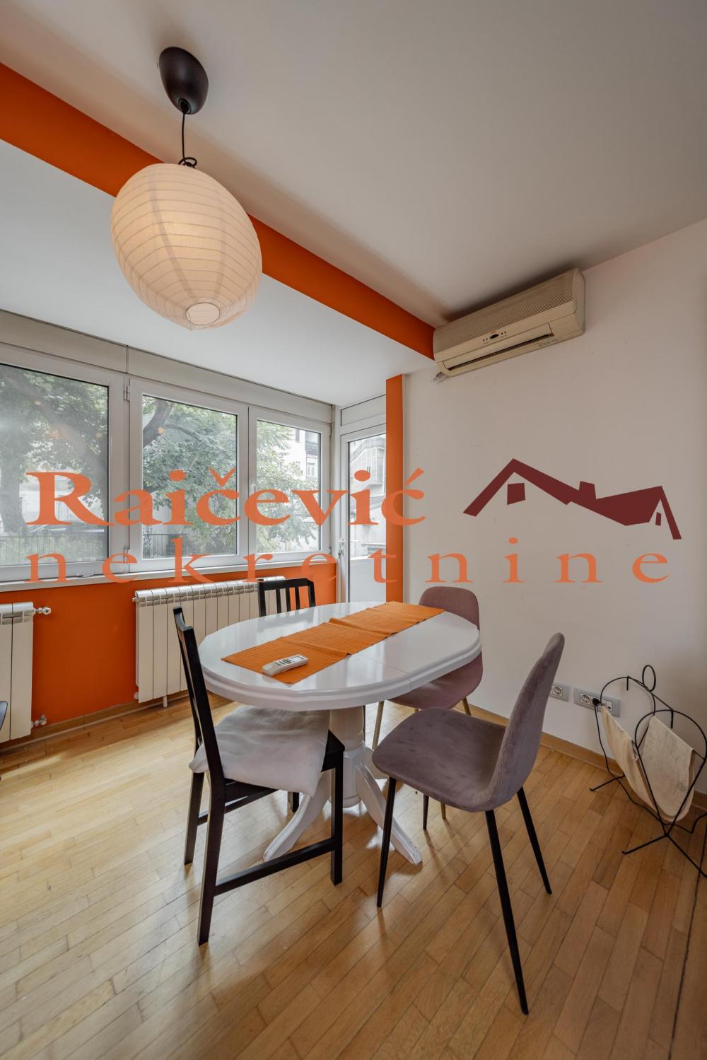 Stan na prodaju u Beogradu, Beograd (centar), trosoban, 60m2, cena 280500 evra
