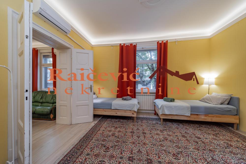 Stan na prodaju u Beogradu, Beograd (centar), cetvorosoban, 82m2, cena 440000 evra