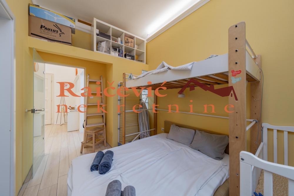 Stan na prodaju u Beogradu, Beograd (centar), cetvorosoban, 82m2, cena 440000 evra