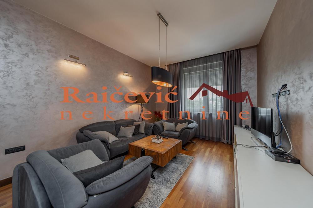 Stan na prodaju u Beogradu, Vračar, 85m2, cena 290000 evra