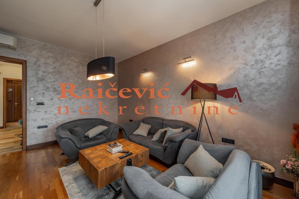 Stan na prodaju u Beogradu, Vračar, 85m2, cena 290000 evra