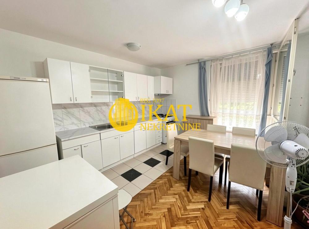 Stan na prodaju u Beogradu, Zemun, jednosoban, 39m2, cena 115000 evra