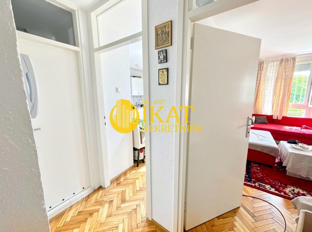 Stan na prodaju u Beogradu, Zemun, jednosoban, 39m2, cena 115000 evra