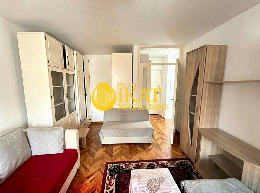 Stan na prodaju u Beogradu, Zemun, jednosoban, 39m2, cena 115000 evra