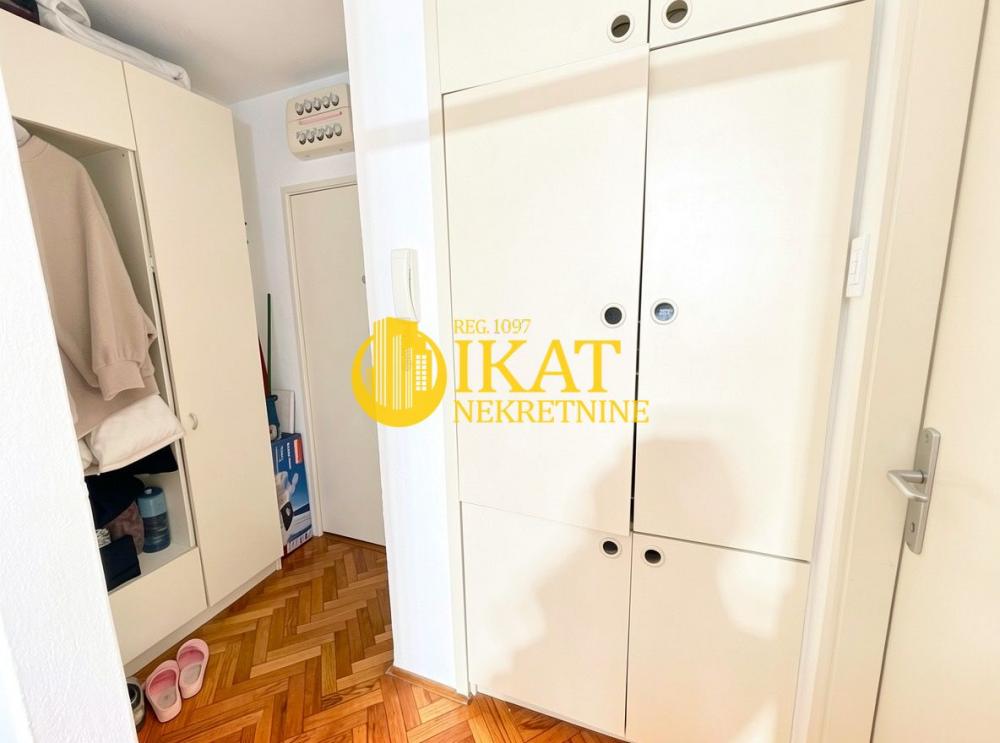 Stan na prodaju u Beogradu, Zemun, jednosoban, 39m2, cena 115000 evra