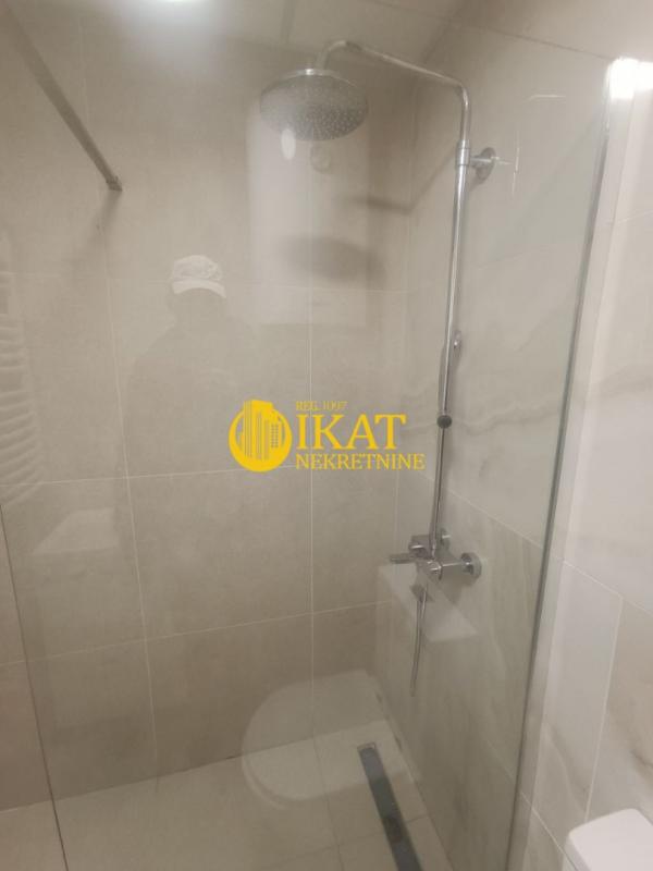 Stan na prodaju u Beogradu, Zvezdara, jednoiposoban, 39m2, cena 164000 evra