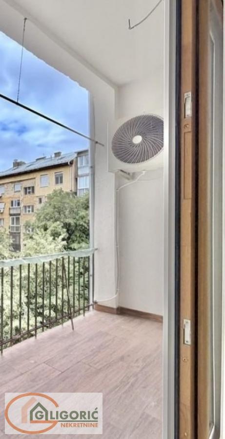 Stan na prodaju u Beogradu, Vračar (Centar), cetvorosoban, 120m2, cena 570000 evra