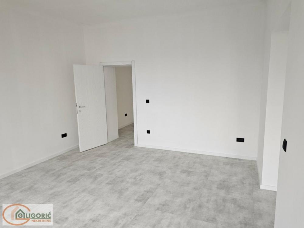 Stan na prodaju u Beogradu, Vračar (Centar), cetvorosoban, 120m2, cena 570000 evra
