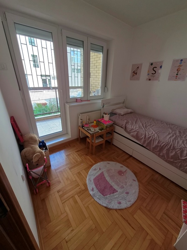Stan na prodaju u Beogradu, Borča, trosoban, 60m2, cena 150000 evra