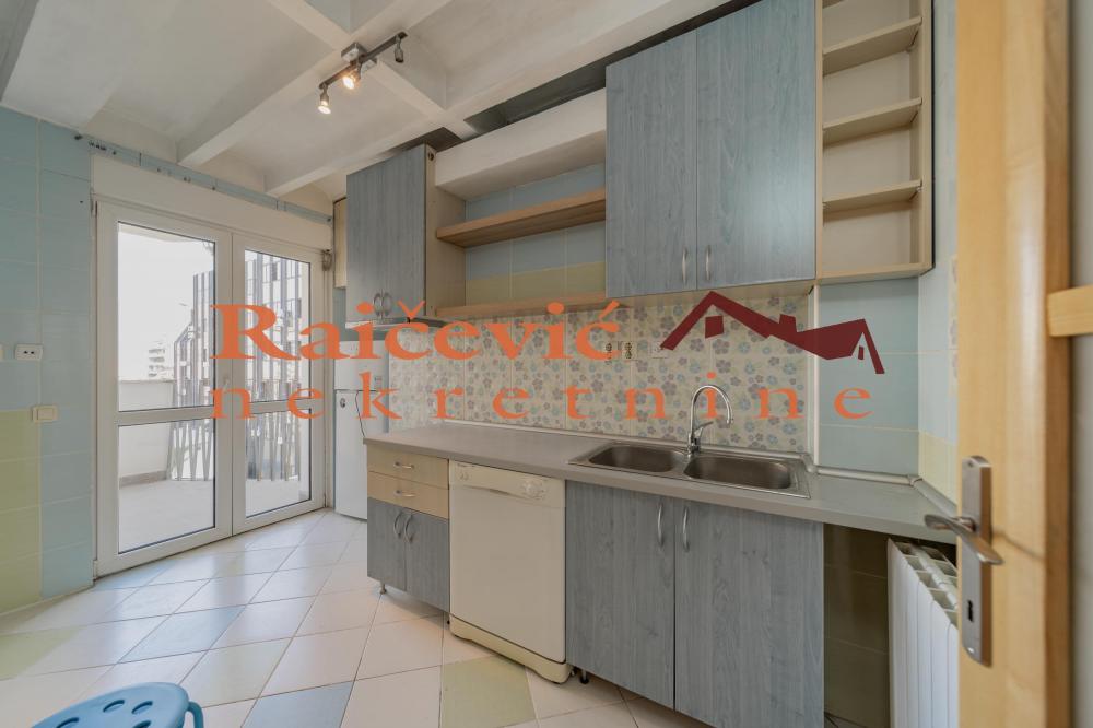 Stan na prodaju u Beogradu, Beograd (centar), dvosoban, 68m2, cena 448000 evra