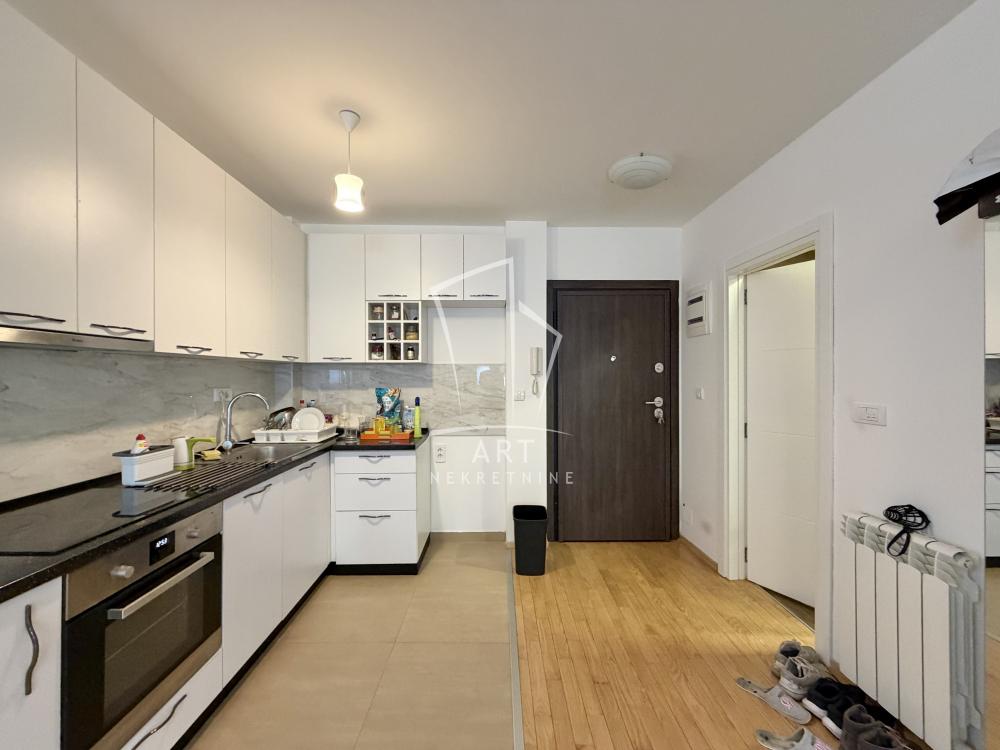 Stan na prodaju u Beogradu, Zemun, dvosoban, 45m2, cena 146500 evra