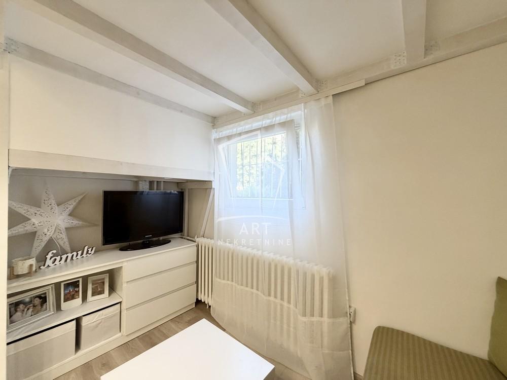 Stan na prodaju u Beogradu, Mirijevo, 19m2, cena 85000 evra