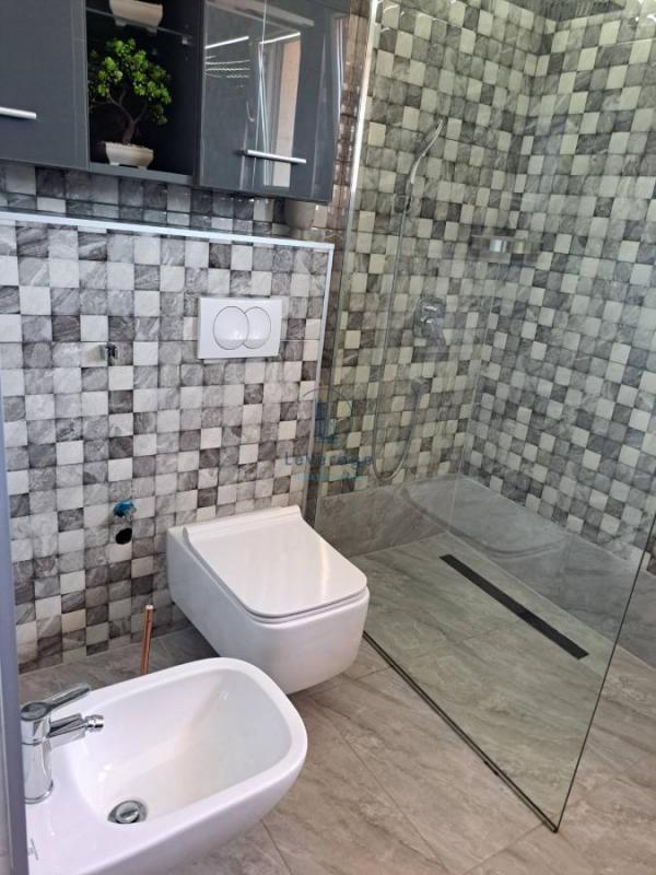 Stan na prodaju u Beogradu, Cvetanova ćuprija, trosoban, 100m2, cena 295000 evra