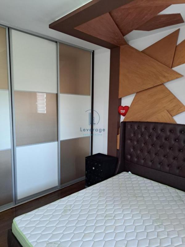 Stan na prodaju u Beogradu, Cvetanova ćuprija, trosoban, 100m2, cena 295000 evra