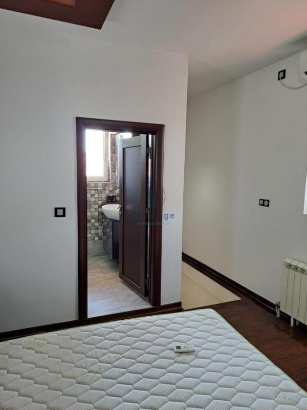 Stan na prodaju u Beogradu, Cvetanova ćuprija, trosoban, 100m2, cena 295000 evra