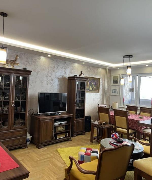Stan na prodaju u Beogradu, Novi Beograd blok 62, 65m2, cena 250000 evra