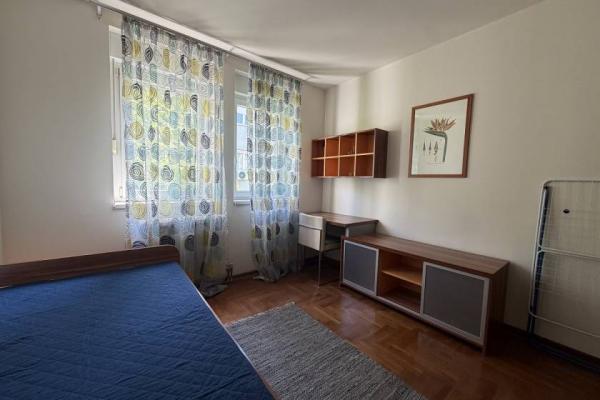 Stan na prodaju u Beogradu, Dorćol, trosoban, 66m2, cena 359000 evra