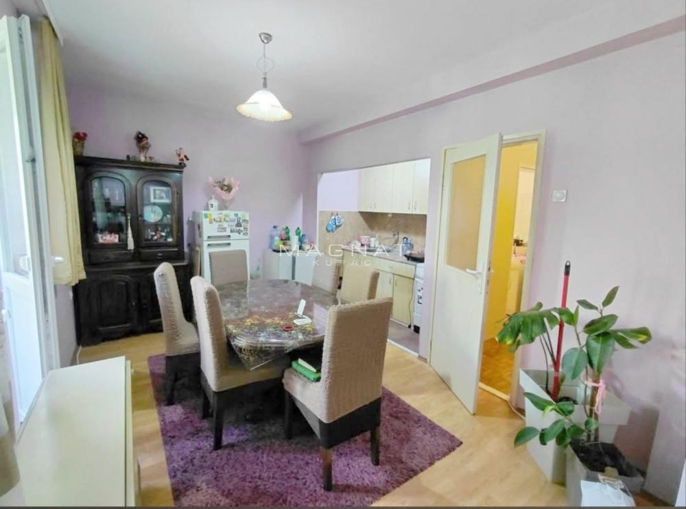 Stan na prodaju u Beogradu, Palilula, dvoiposoban, 60m2, cena 85000 evra