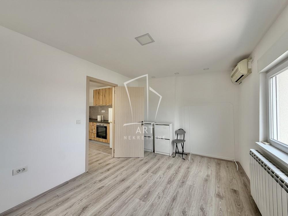Stan na prodaju u Beogradu, Stari grad, dvosoban, 55m2, cena 239500 evra