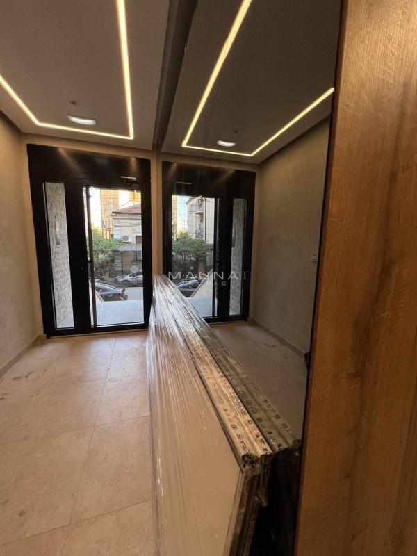 Stan na prodaju u Beogradu, Autokomanda, trosoban, 71m2, cena 265000 evra