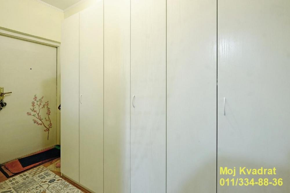 Stan na prodaju u Beogradu, Južni bulevar, dvoiposoban, 65m2, cena 235000 evra