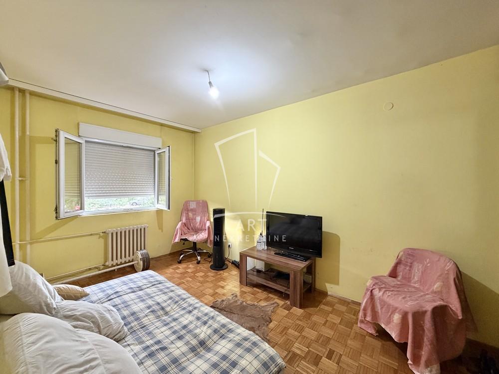 Stan na prodaju u Beogradu, Novi Beograd, dvoiposoban, 76m2, cena 237000 evra