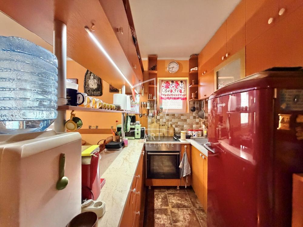 Stan na prodaju u Beogradu, Rakovica, jednoiposoban, 45m2, cena 122900 evra