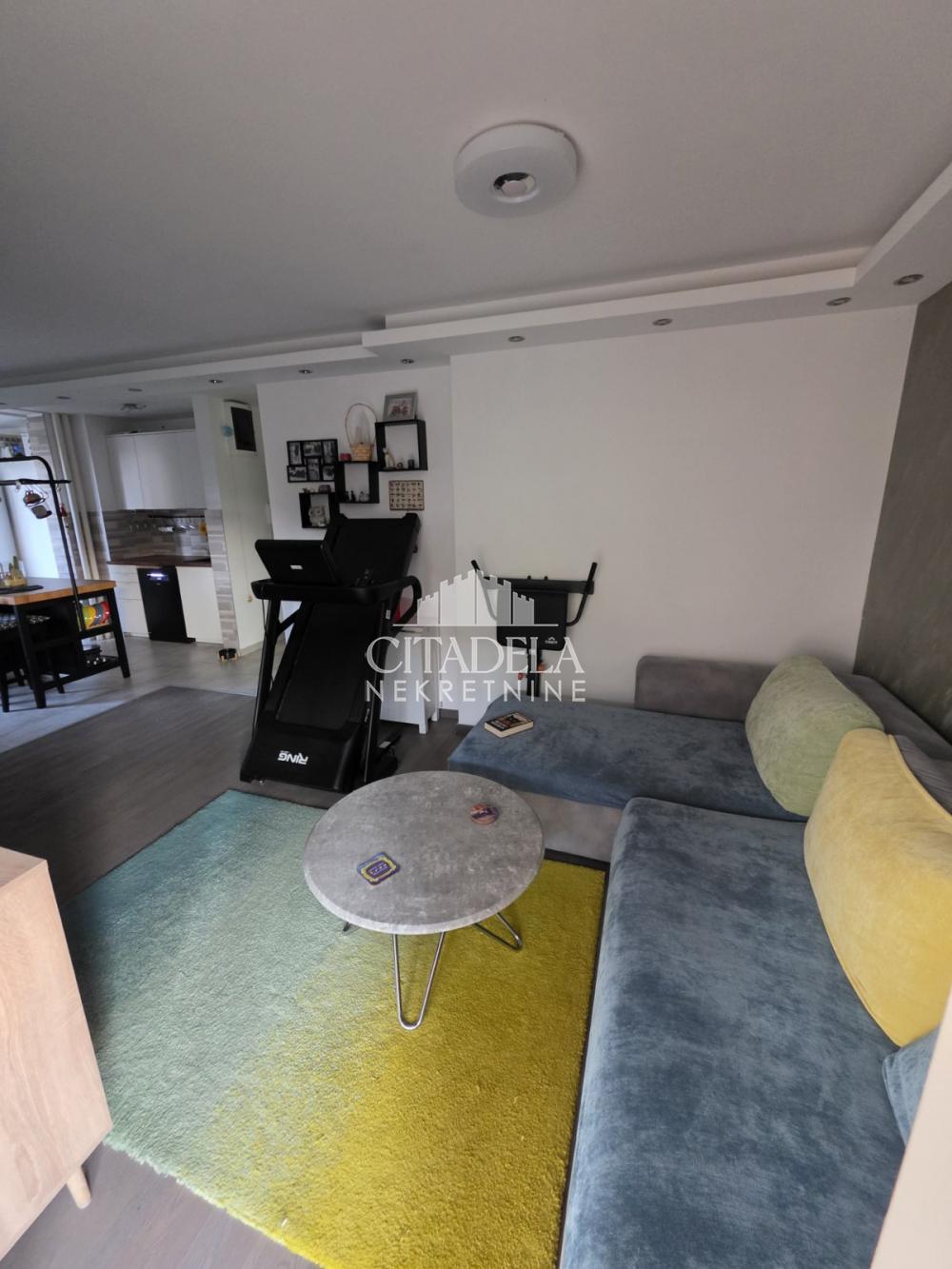 Stan na prodaju u Beogradu, Čukarica, dvoiposoban, 62m2, cena 217000 evra