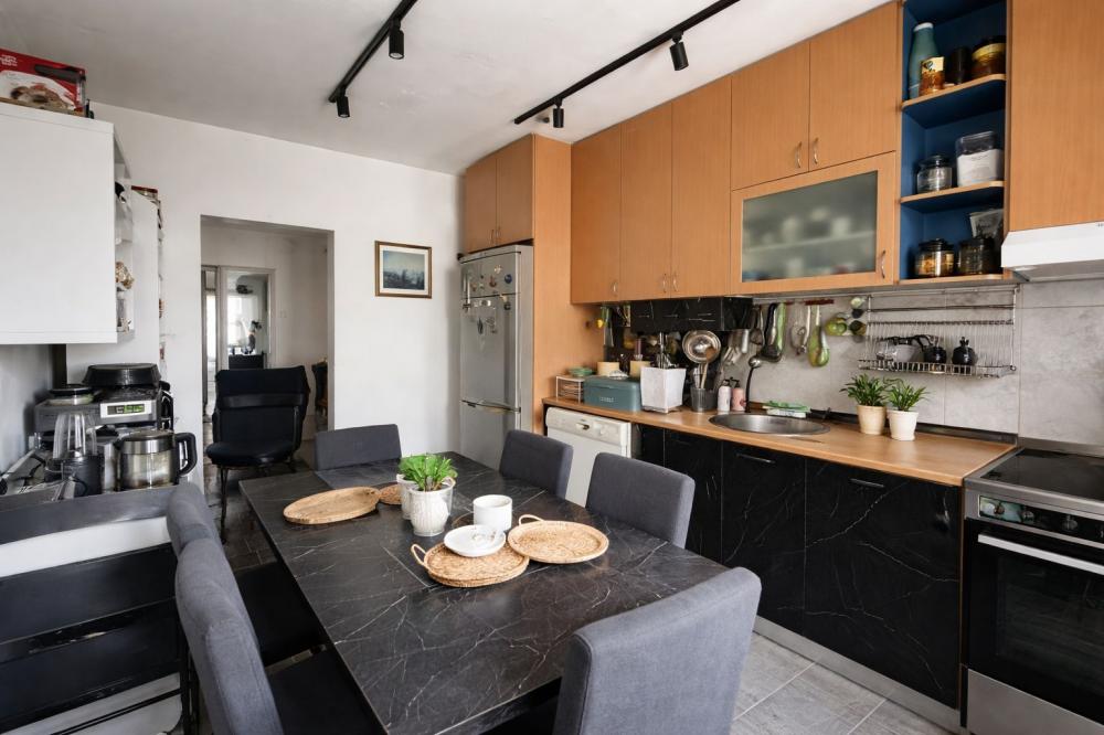 Stan na prodaju u Beogradu, Karaburma, 62m2, cena 159900 evra