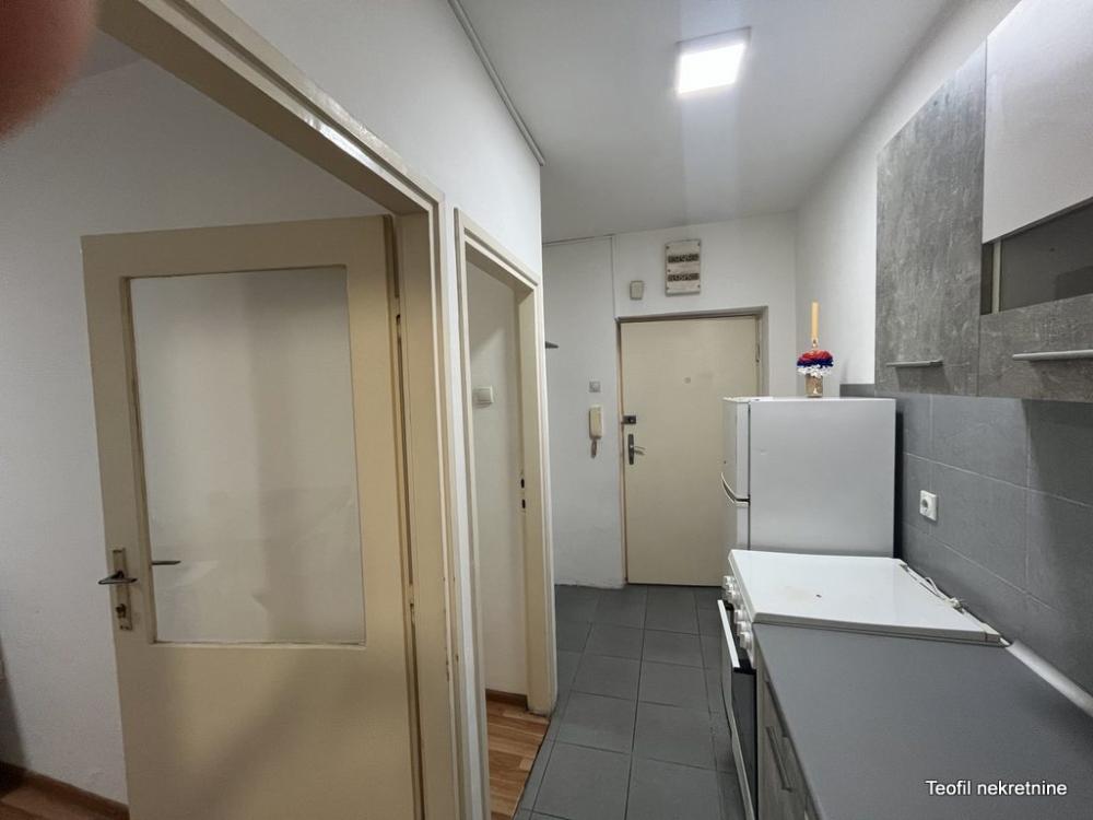 Stan na prodaju u Beogradu, Karaburma, dvosoban, 36m2, cena 105000 evra