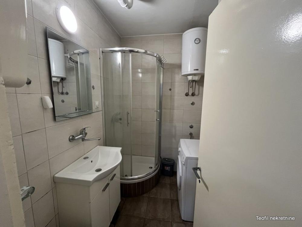 Stan na prodaju u Beogradu, Karaburma, dvosoban, 36m2, cena 105000 evra