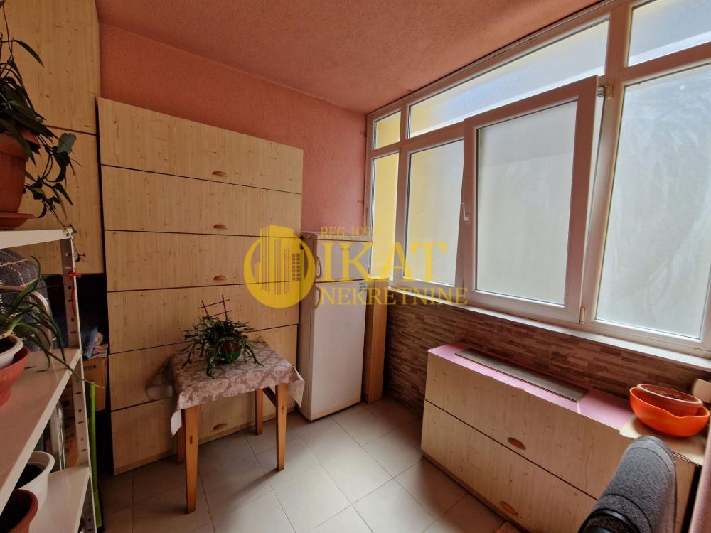 Stan na prodaju u Beogradu, Novi Beograd blok 63, dvosoban, 47m2, cena 350000 evra