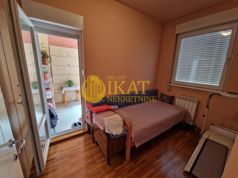 Stan na prodaju u Beogradu, Novi Beograd blok 63, dvosoban, 47m2, cena 350000 evra