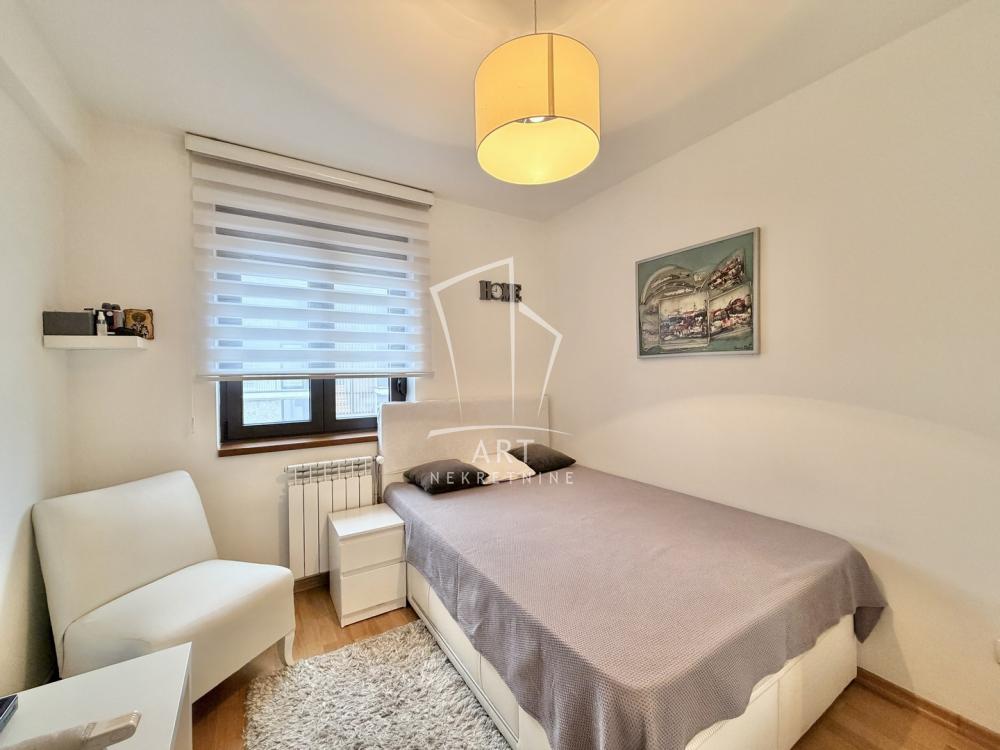 Stan na prodaju u Beogradu, Pašino brdo, trosoban, 61m2, cena 249000 evra