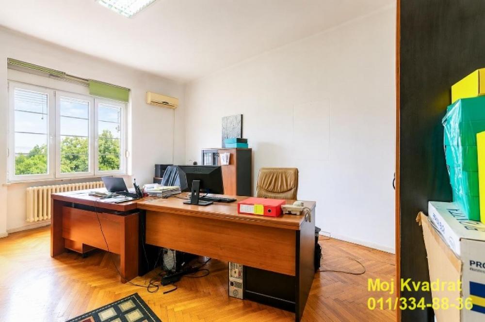 Stan na prodaju u Beogradu, Vračar (Hram), cetvorosoban, 120m2, cena 670000 evra