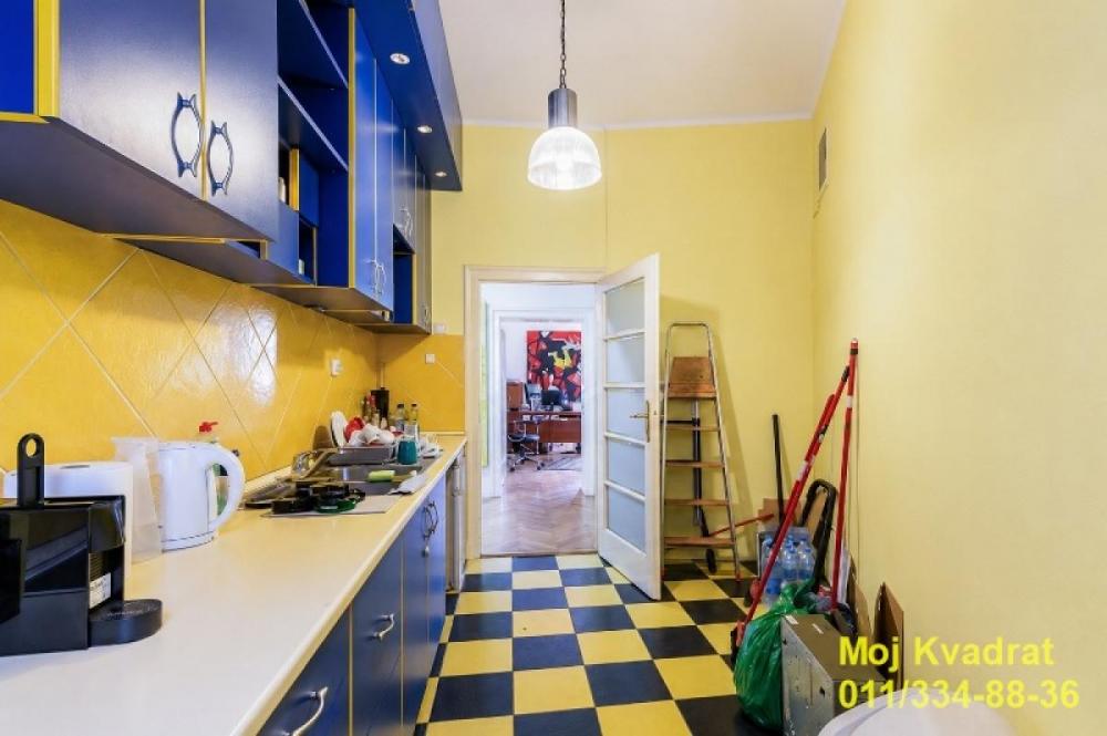 Stan na prodaju u Beogradu, Vračar (Hram), cetvorosoban, 120m2, cena 670000 evra