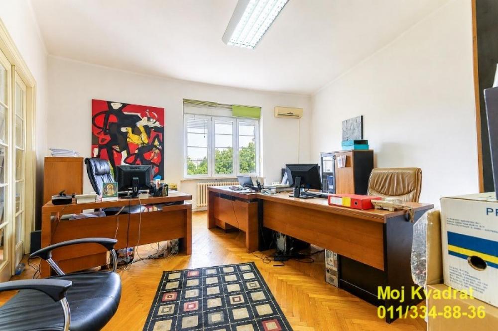 Stan na prodaju u Beogradu, Vračar (Hram), cetvorosoban, 120m2, cena 670000 evra