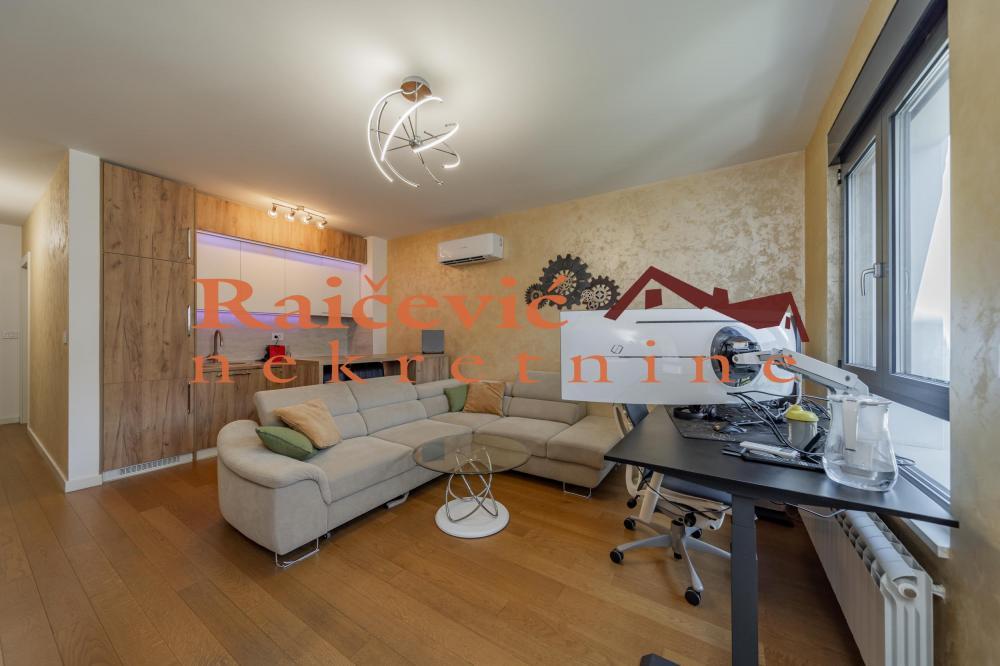 Stan na prodaju u Beogradu, Beograd (centar), jednoiposoban, 40m2, cena 249000 evra