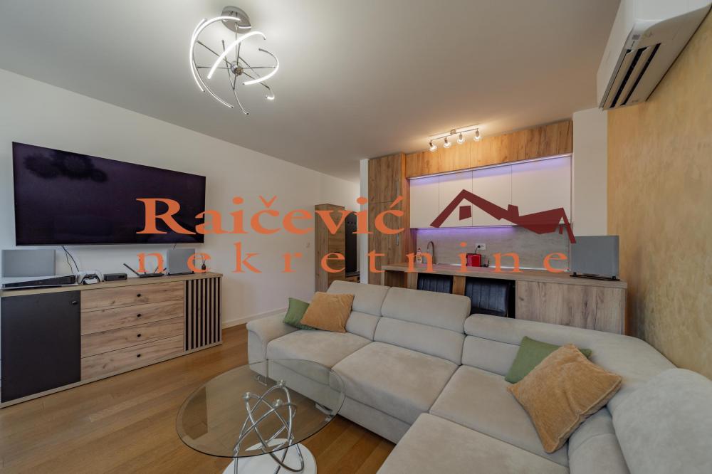 Stan na prodaju u Beogradu, Beograd (centar), jednoiposoban, 40m2, cena 249000 evra