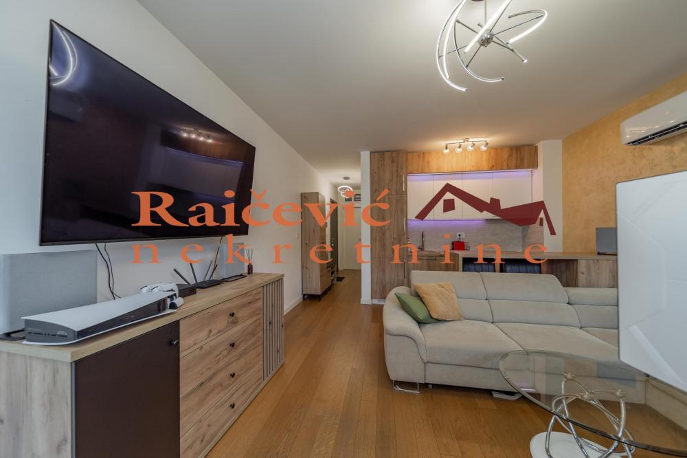 Stan na prodaju u Beogradu, Beograd (centar), jednoiposoban, 40m2, cena 249000 evra