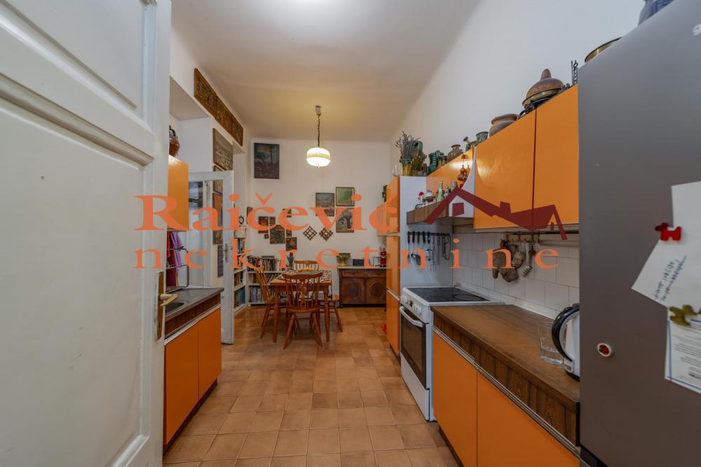 Stan na prodaju u Beogradu, Beograd (centar), cetvorosoban, 139m2, cena 639900 evra