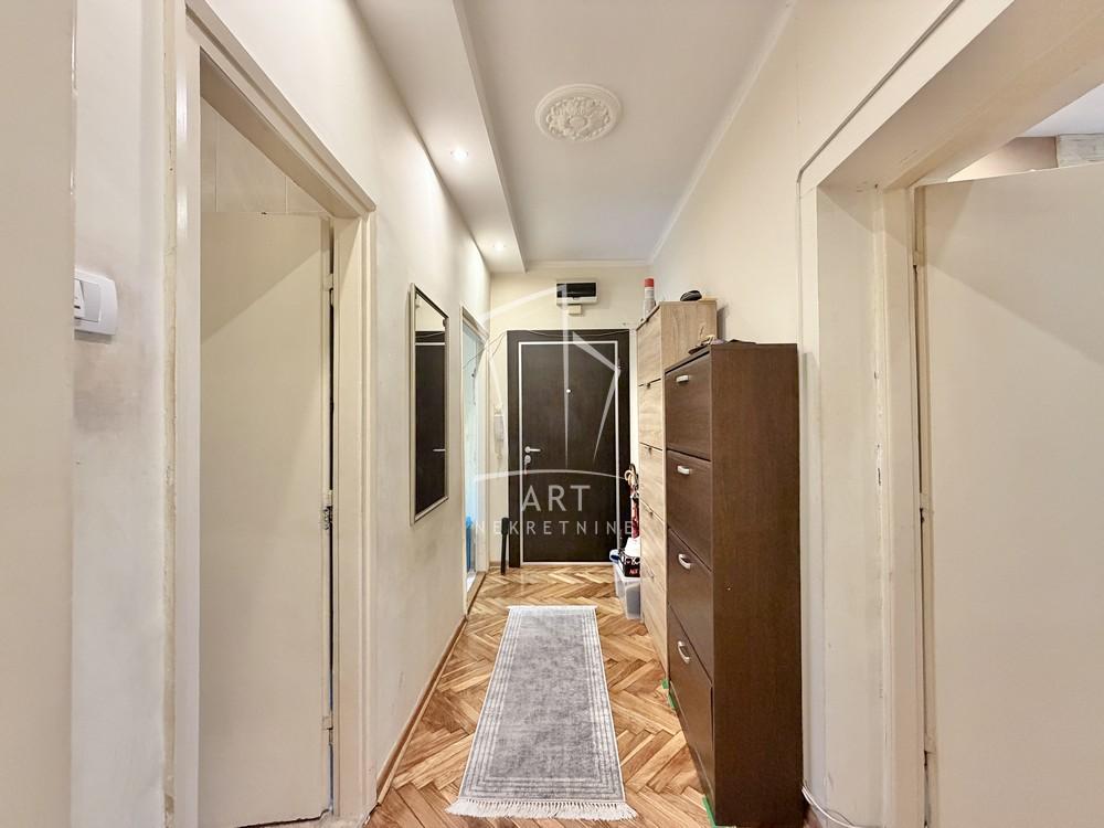 Stan na prodaju u Beogradu, Stari grad, dvosoban, 60m2, cena 390000 evra