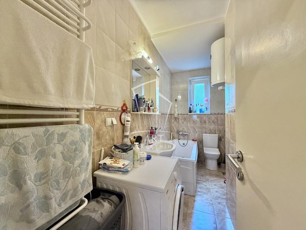 Stan na prodaju u Beogradu, Stari grad, dvosoban, 60m2, cena 390000 evra