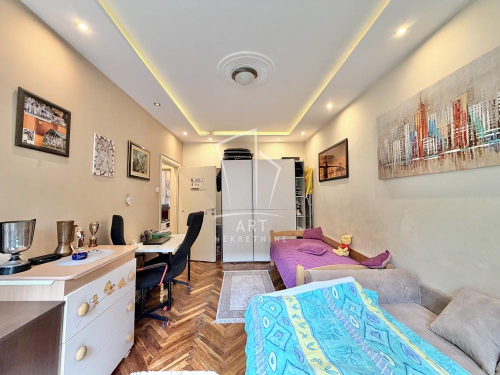 Stan na prodaju u Beogradu, Stari grad, dvosoban, 60m2, cena 390000 evra