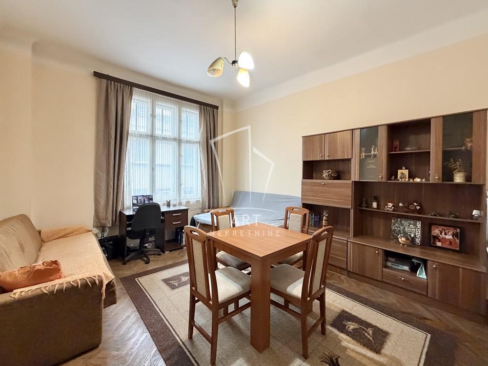 Stan na prodaju u Beogradu, Vračar, dvosoban, 69m2, cena 370000 evra