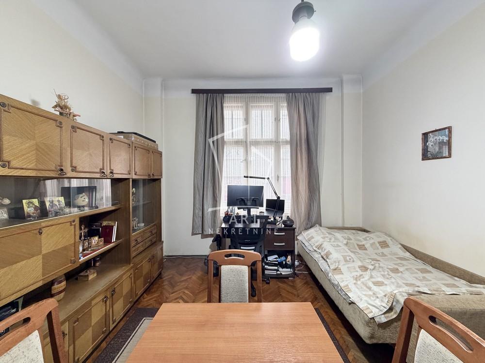 Stan na prodaju u Beogradu, Vračar, dvosoban, 69m2, cena 370000 evra